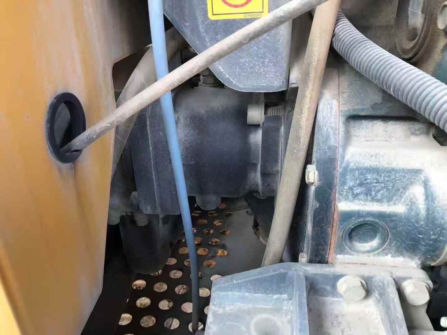 Used XCMG XE75C Excavator 2022 Model / 4