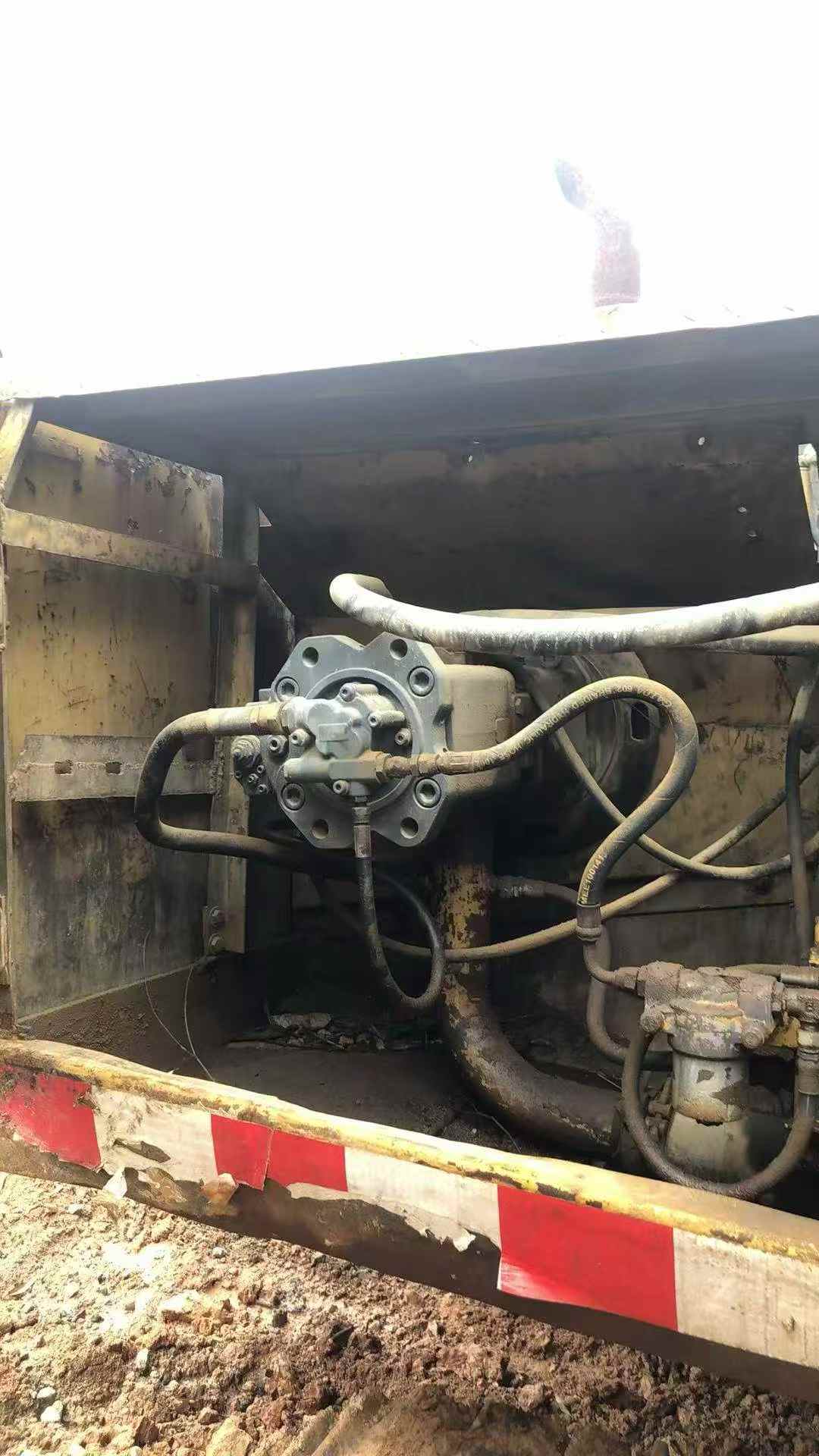 Used Caterpillar E200B Excavator 2016 Model / 8