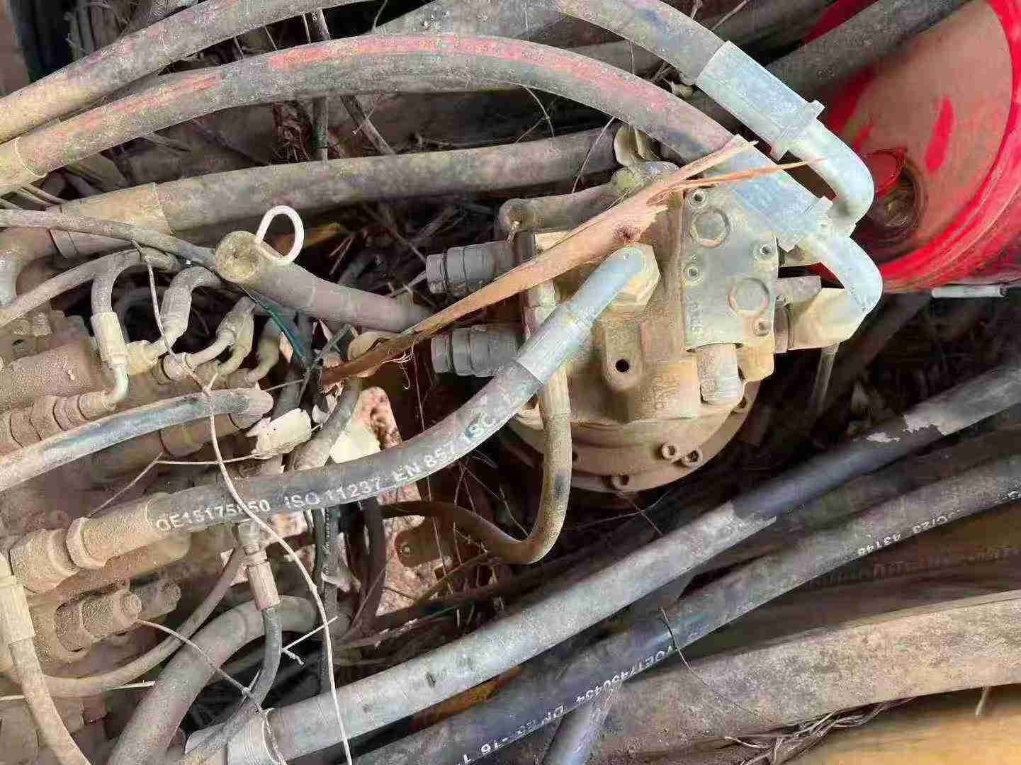 Used Volvo EC200 Excavator 2020 Model / 6