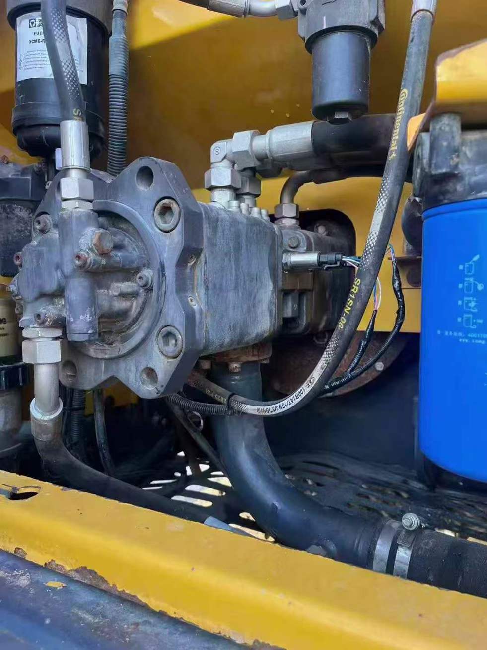 Used XCMG XE200 Excavator 2022 Model / 9