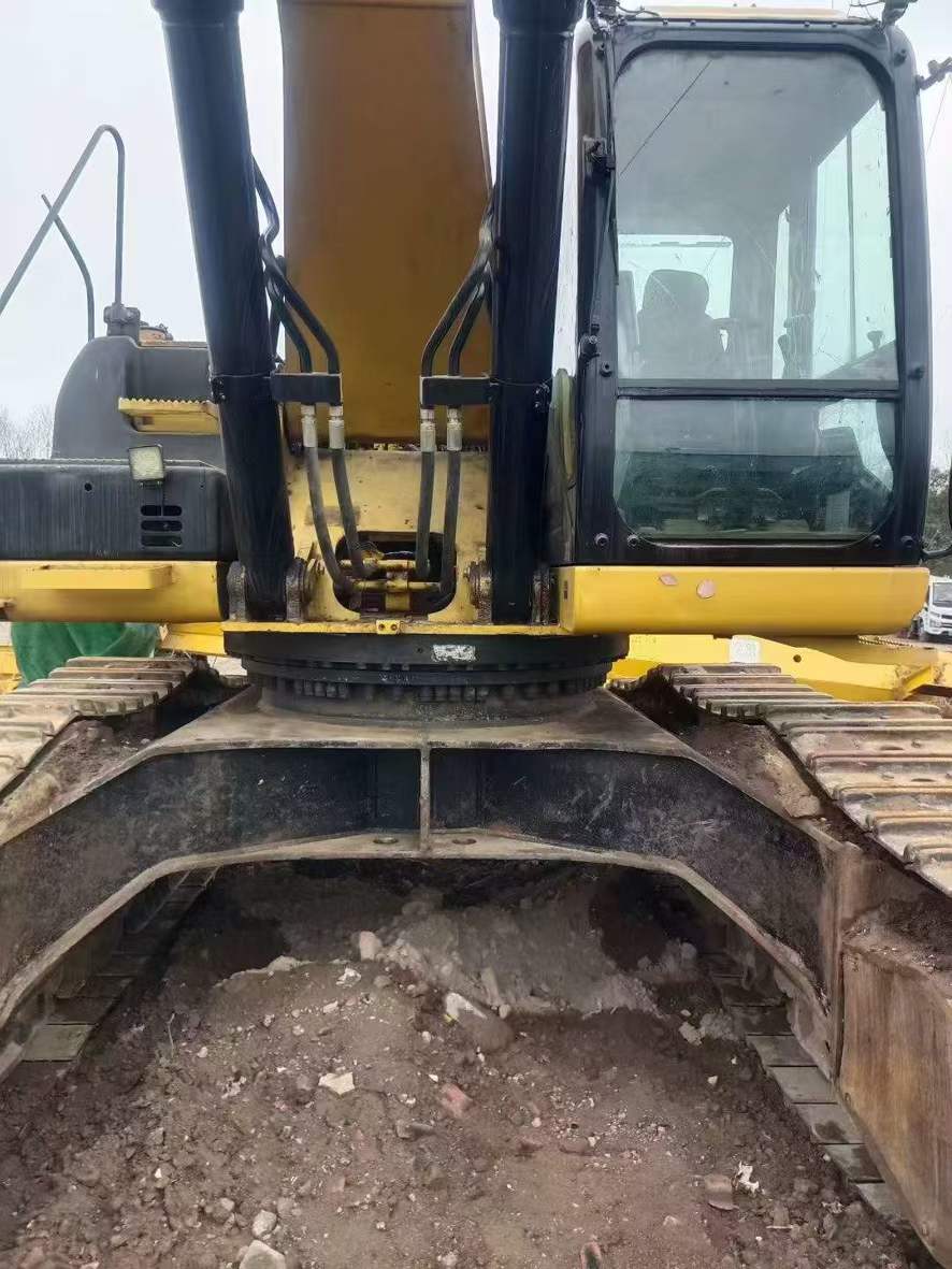 Used Caterpillar 340D2L Excavator 2016 Model / 4