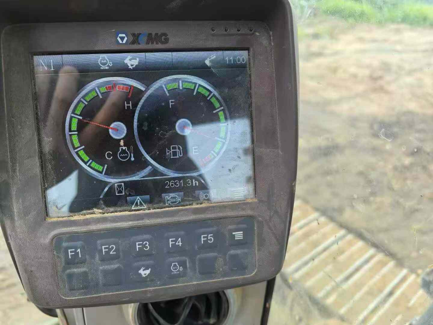 Compre Excavadora XCMG XE135B Usada / 2