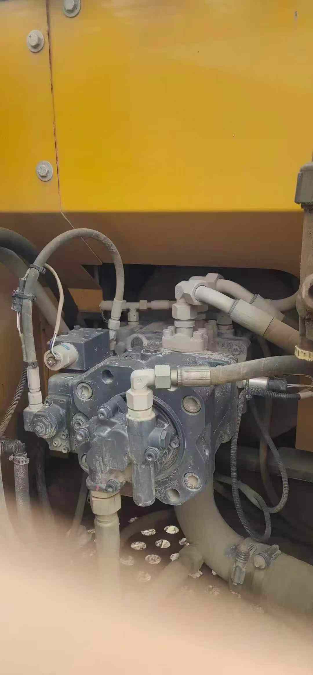 Used XCMG XE135B Excavator 2019 Model / 5