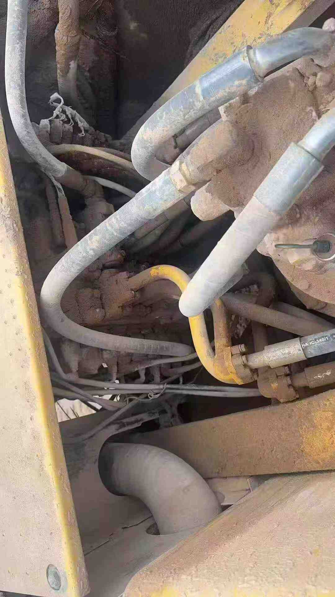 Used Komatsu PC460LC-8 Excavator 2018 Model / 3