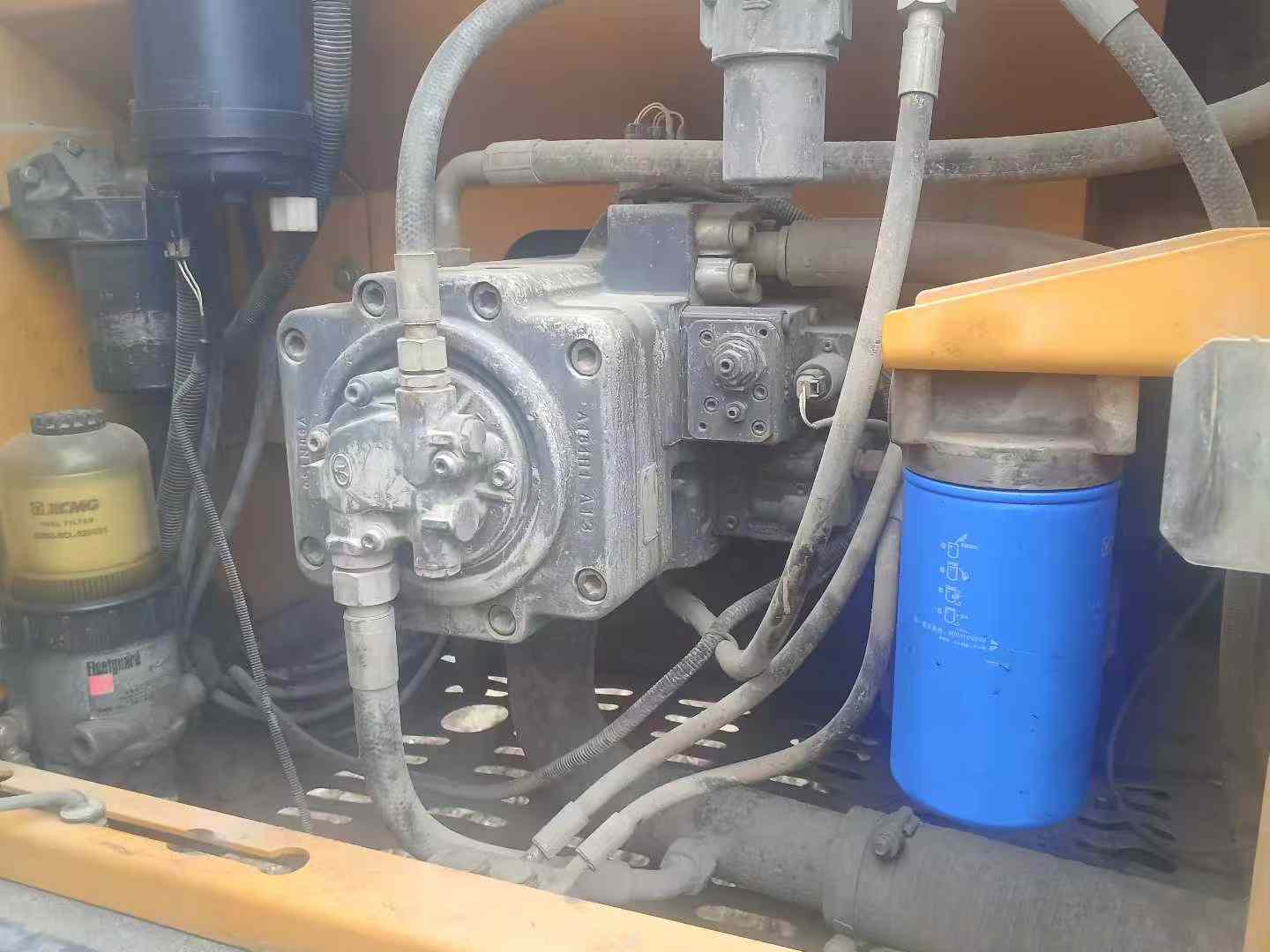 Used XCMG XE205DA Excavator 2020 Model / 4