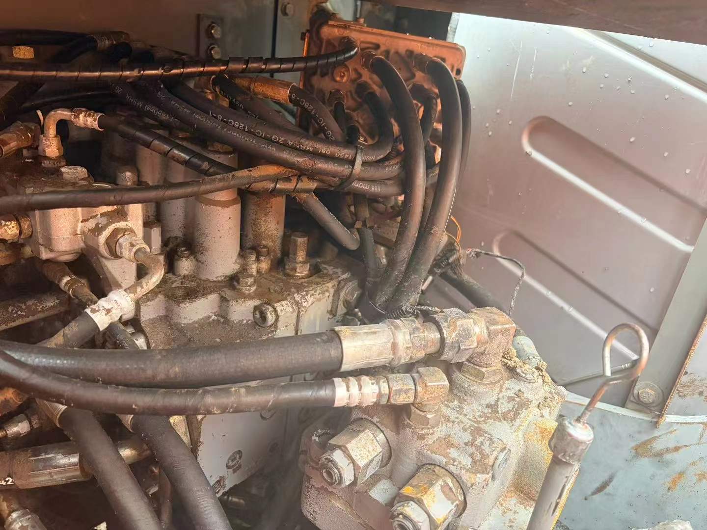 Used Hitachi EX120-6 Excavator 2011 Model / 3