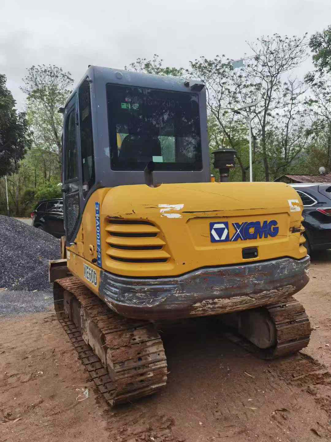 Compre Escavadeira XCMG XE60D Usada / 3