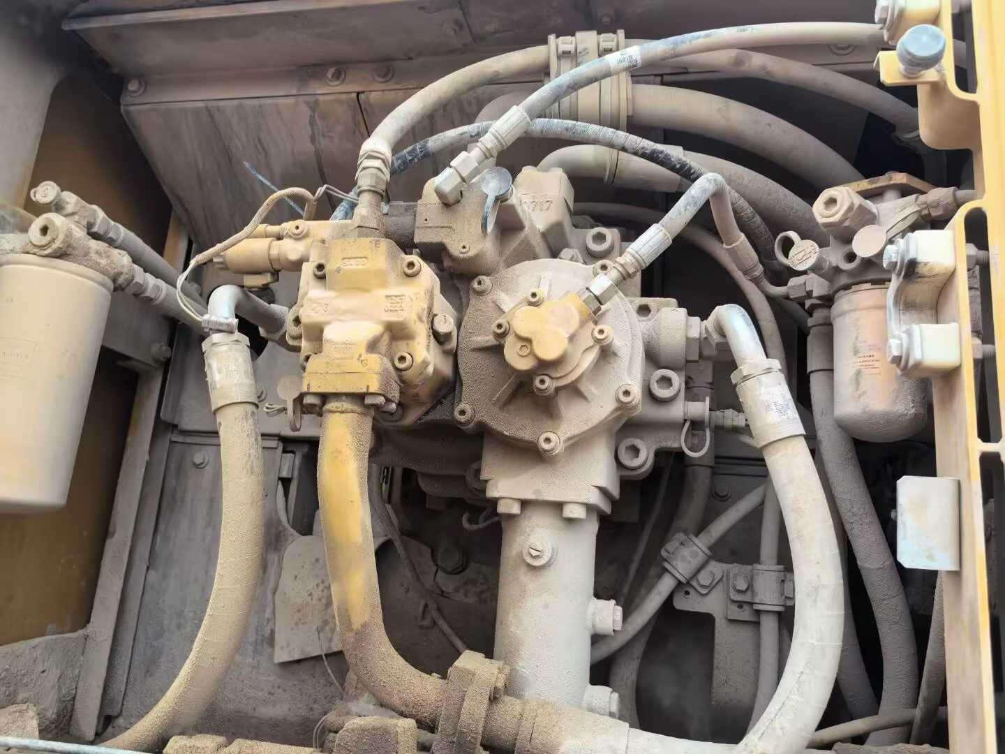 Compre Escavadeira Caterpillar 349E Usada / 4