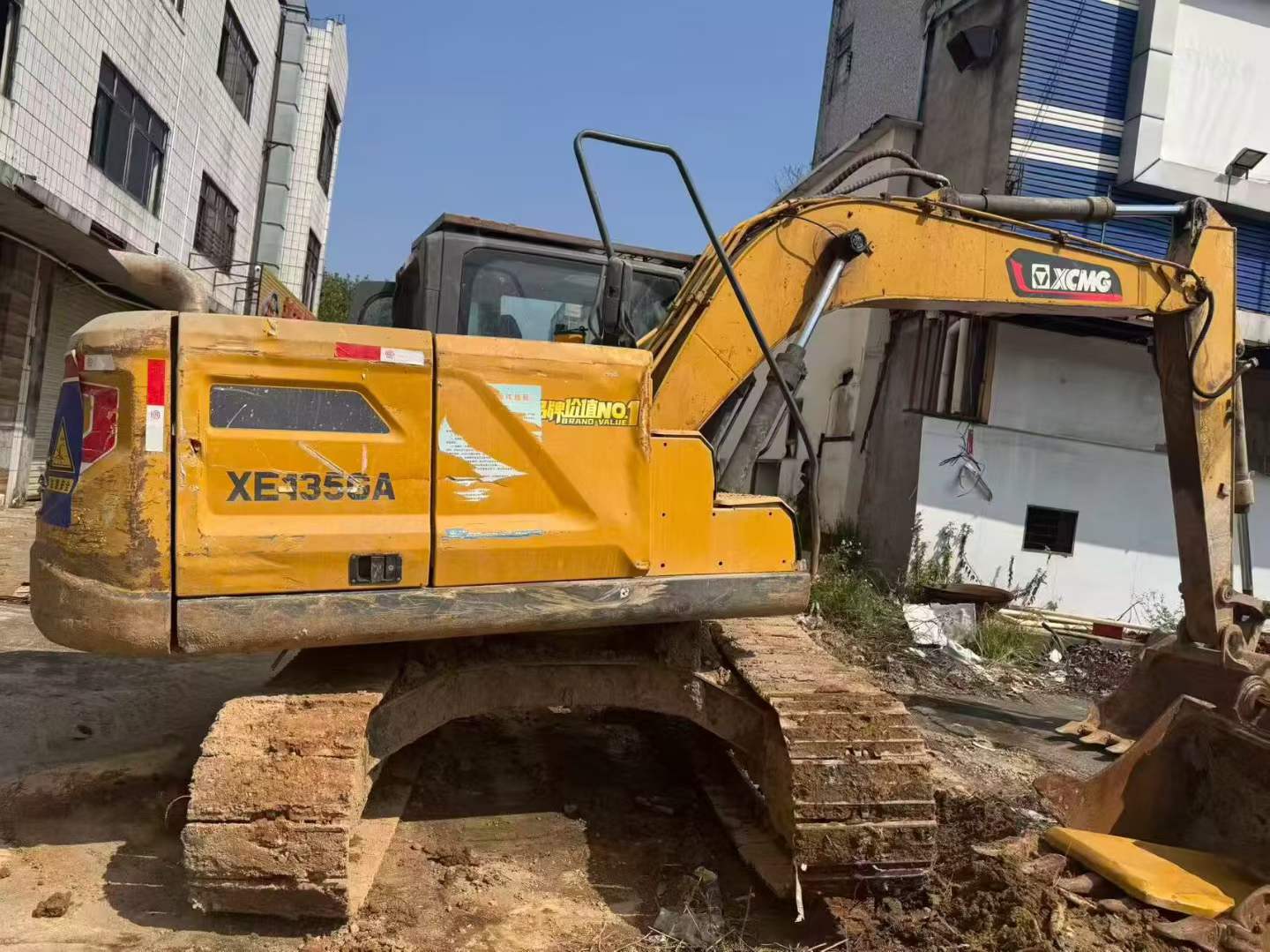 Used XCMG XE135B Excavator 2023 Model / 6