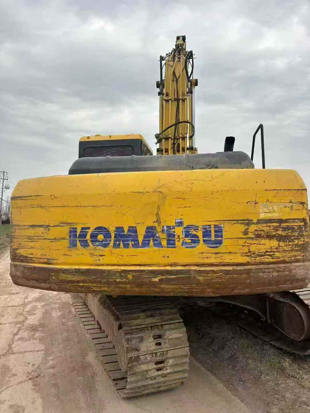 Used Komatsu PC200-7 Excavator 2007 Model / 3