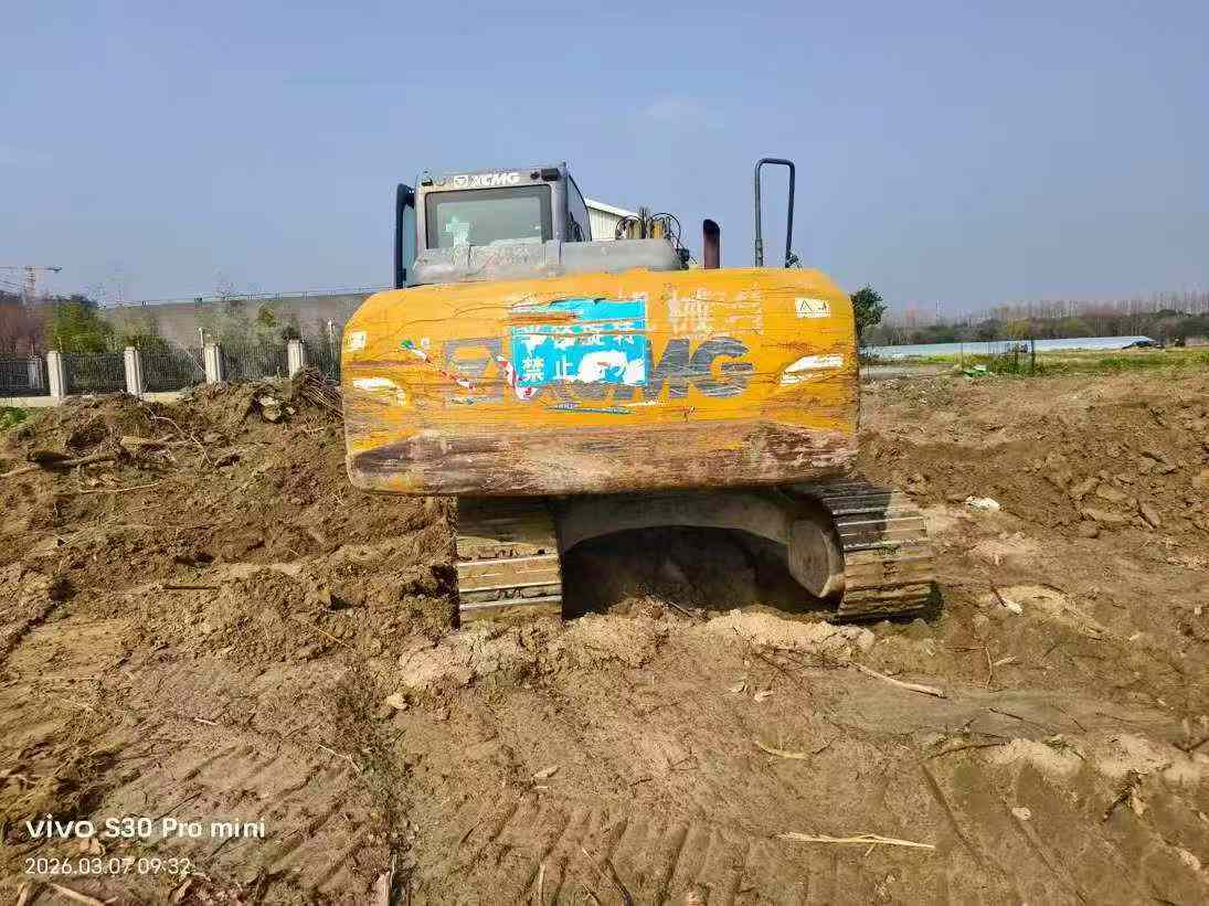 Used XCMG XE135B Excavator 2019 Model / 7