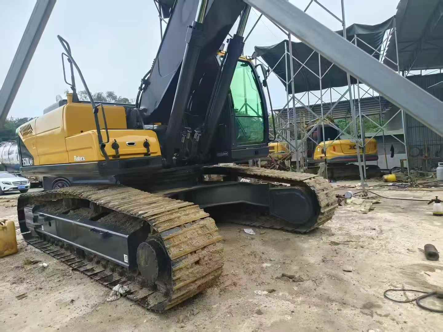 Used Hyundai R350LVS Excavator 2016 Model / 3