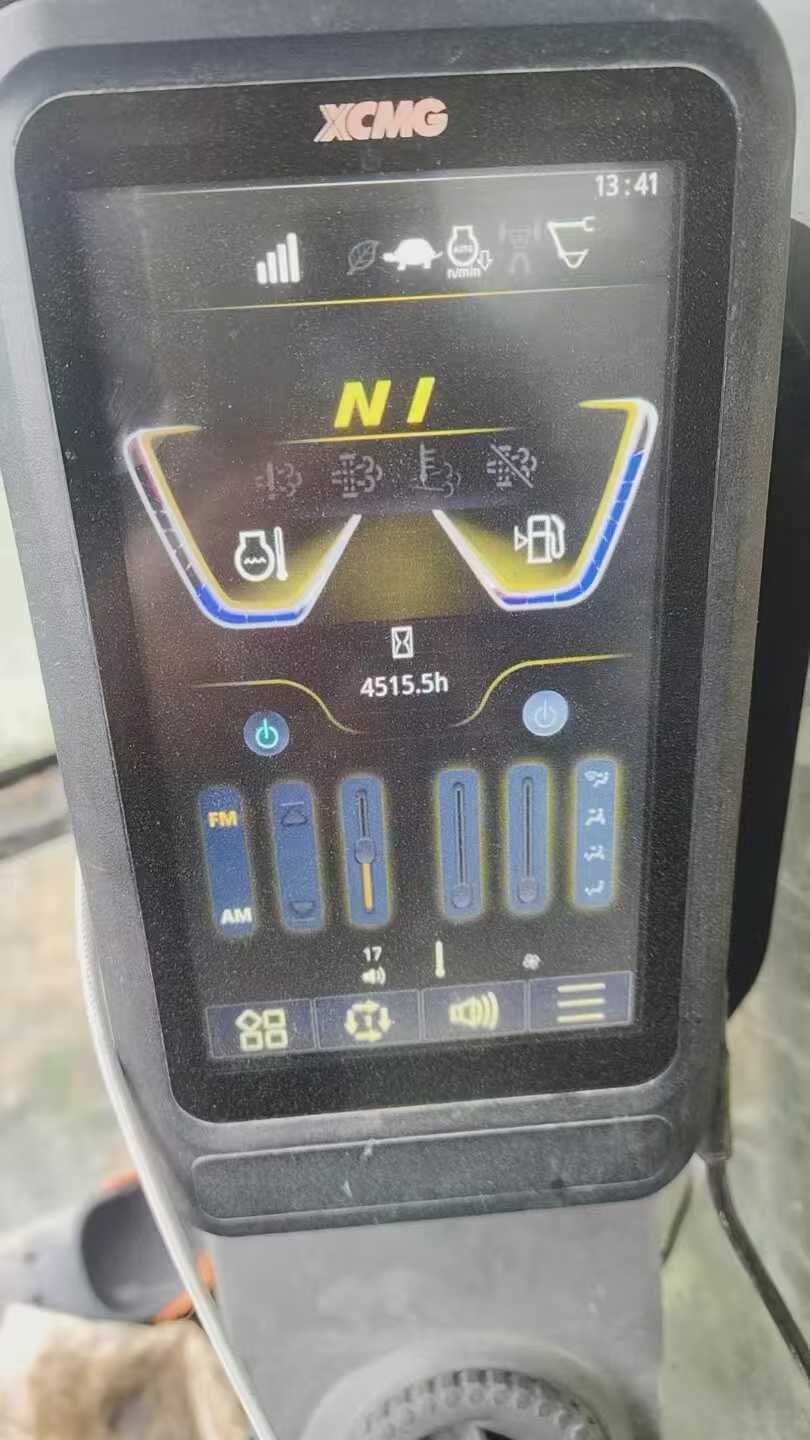 Used XCMG XE135B Excavator 2023 Model / 5