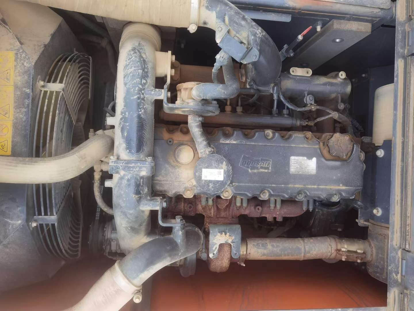 Compre Escavadeira Doosan DH215-7 Usada / 2