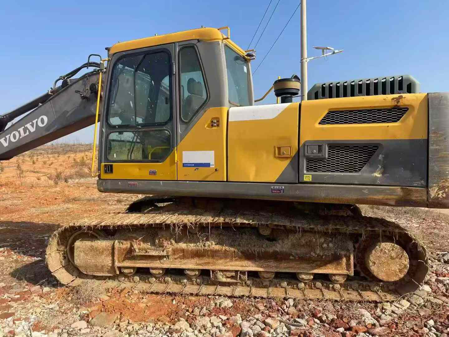 Used Volvo EC200 Excavator 2019 Model / 7