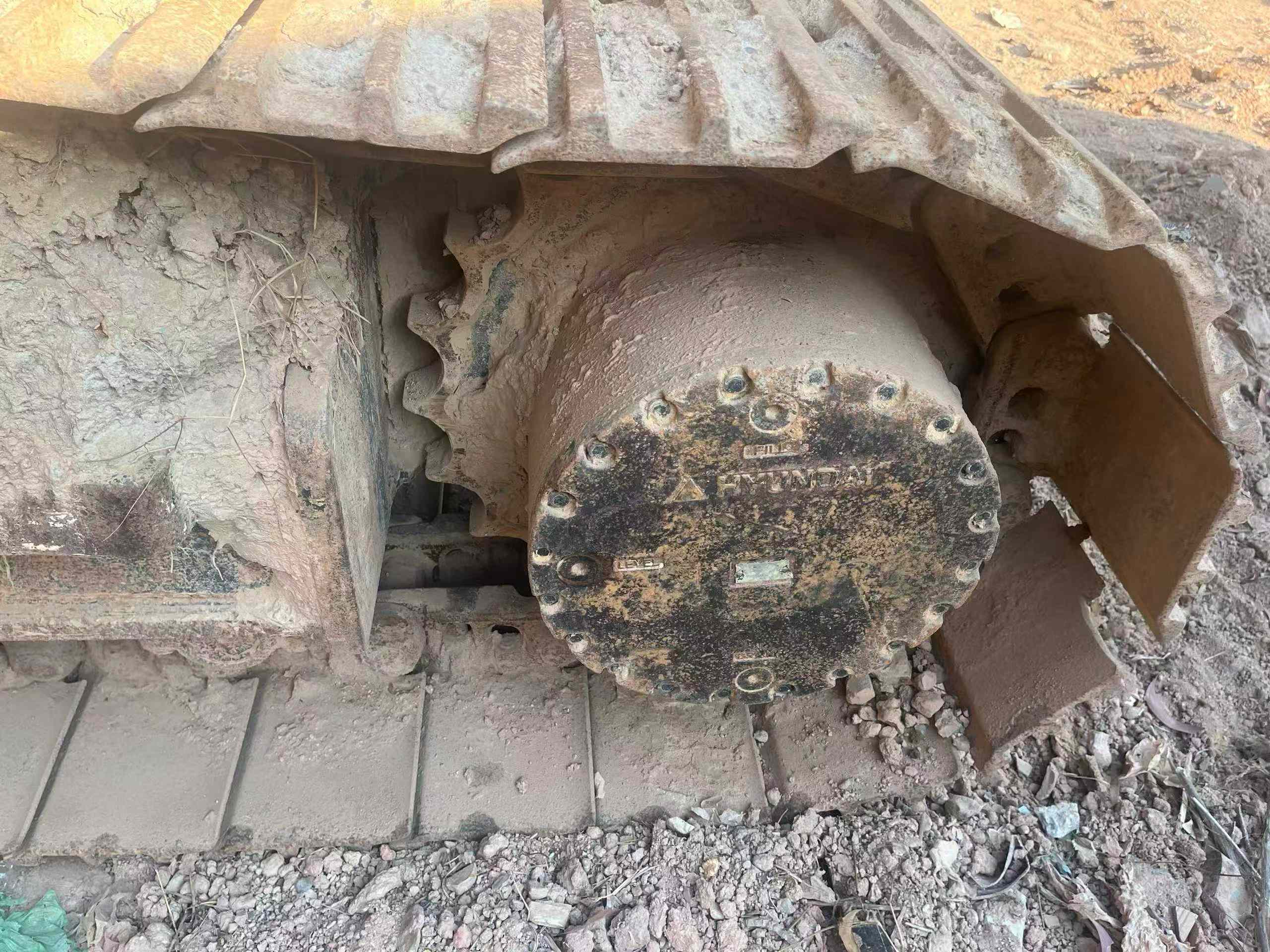 Used Hyundai R215-7 Excavator 2020 Model / 7