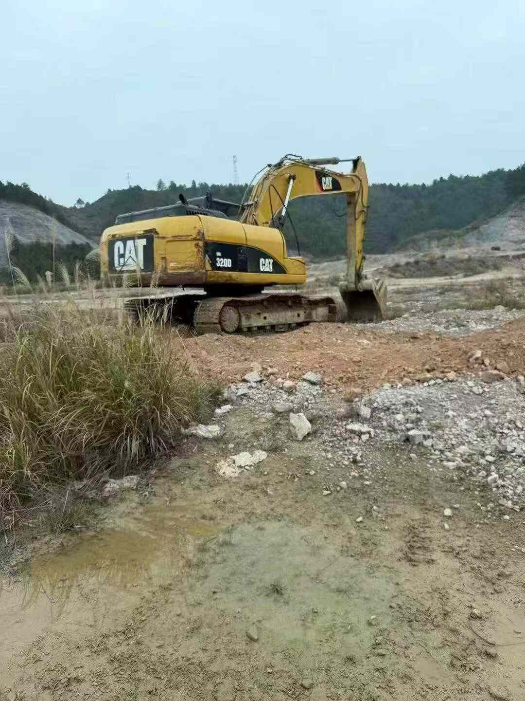 Used Caterpillar 320D Excavator 2013 Model / 8