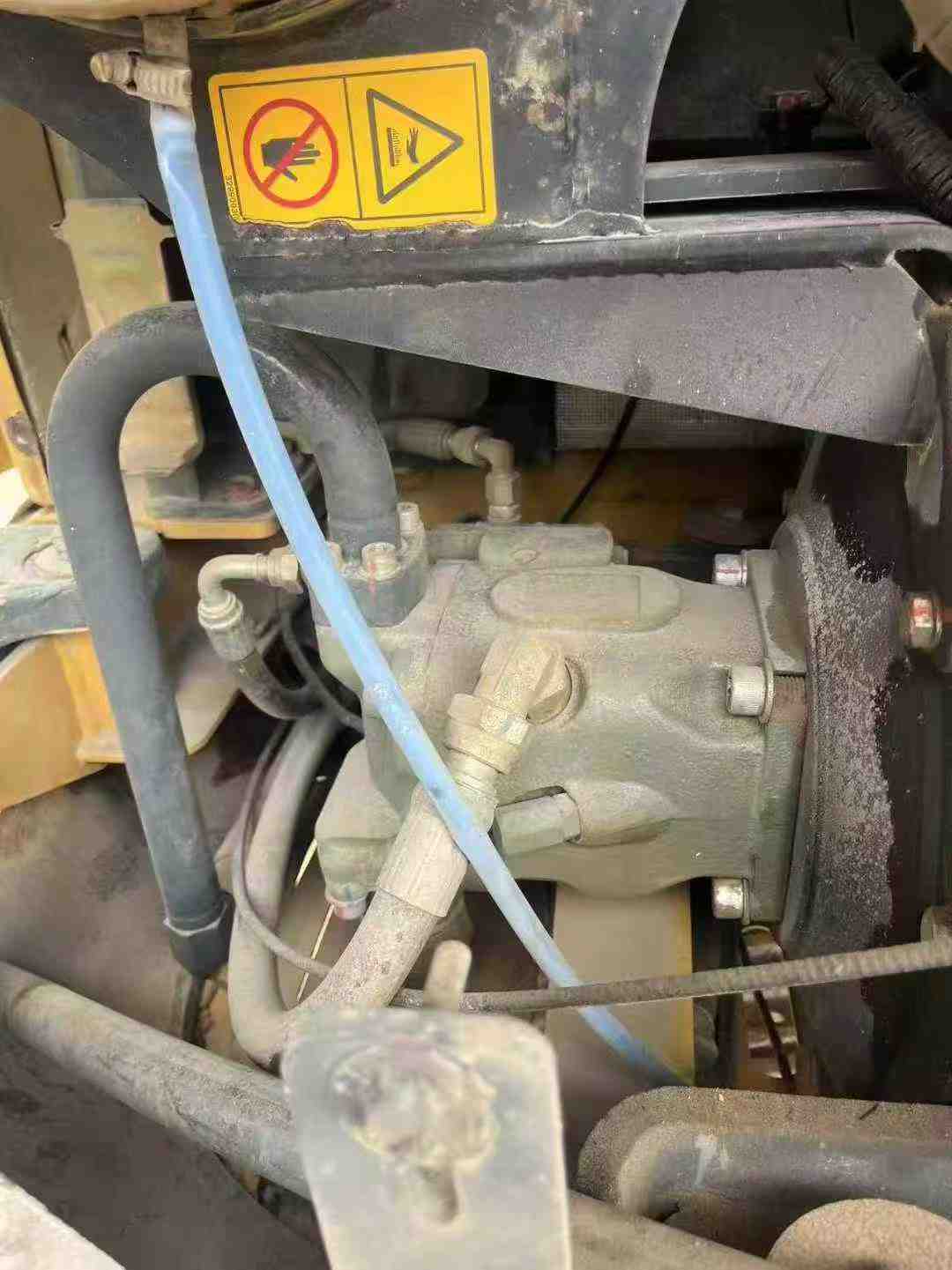 Used XCMG XE60 Excavator 2017 Model / 3