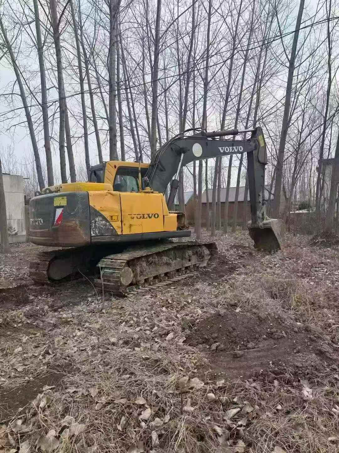 Used Volvo EC140 Excavator 2013 Model / 3