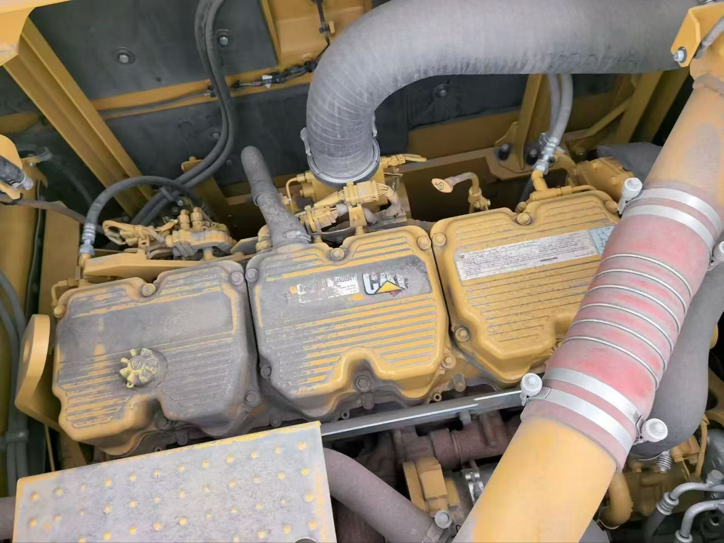 Used Caterpillar 374D Excavator 2016 Model / 6