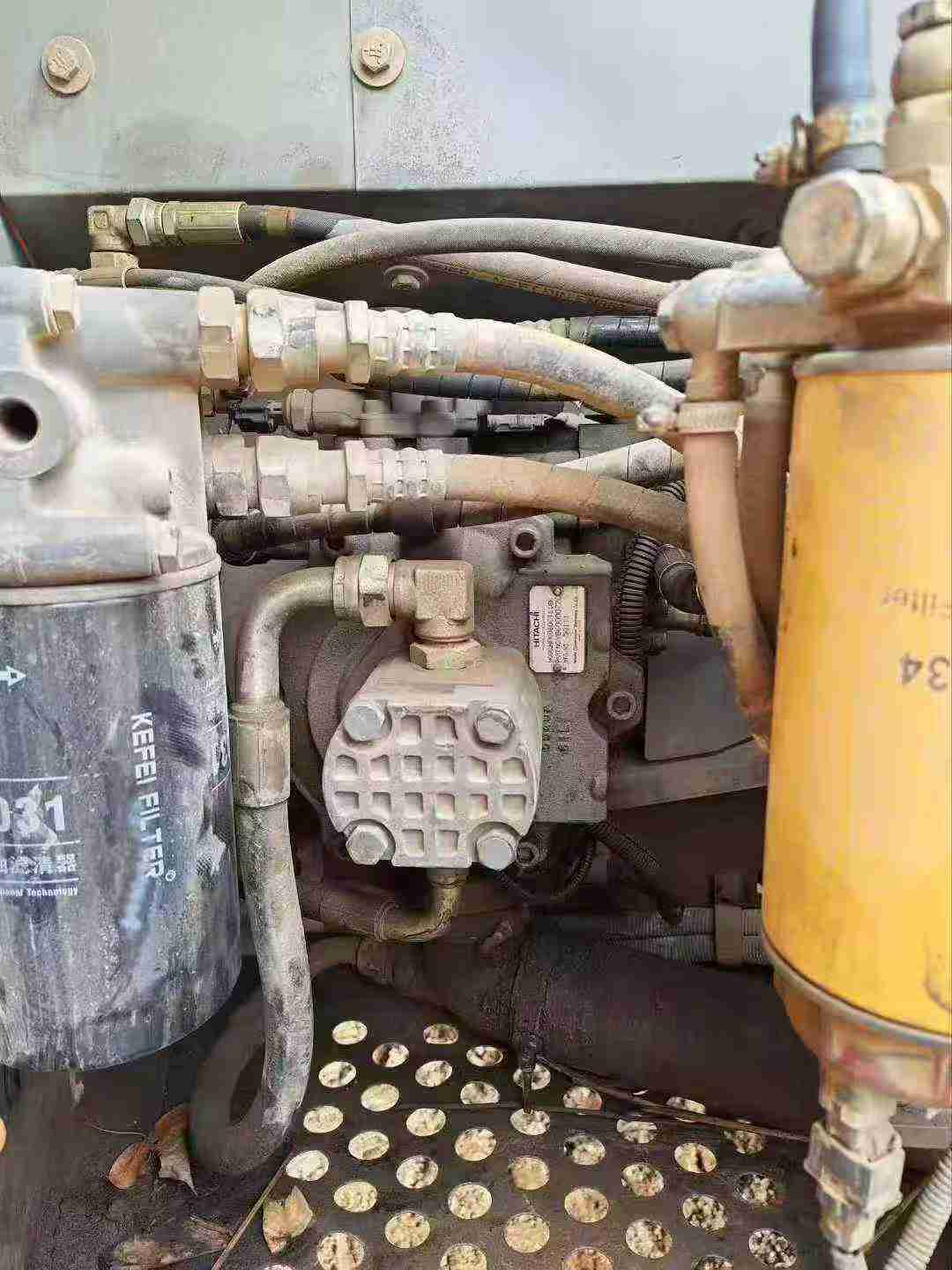 Used Hitachi EX130H-5 Excavator 2016 Model / 5