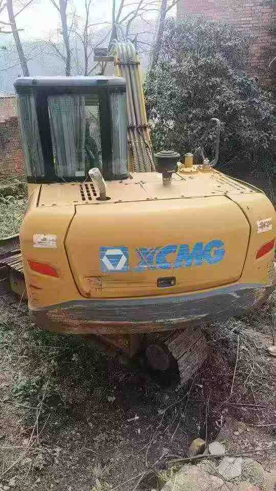 Used XCMG XE75C Excavator 2018 Model / 3