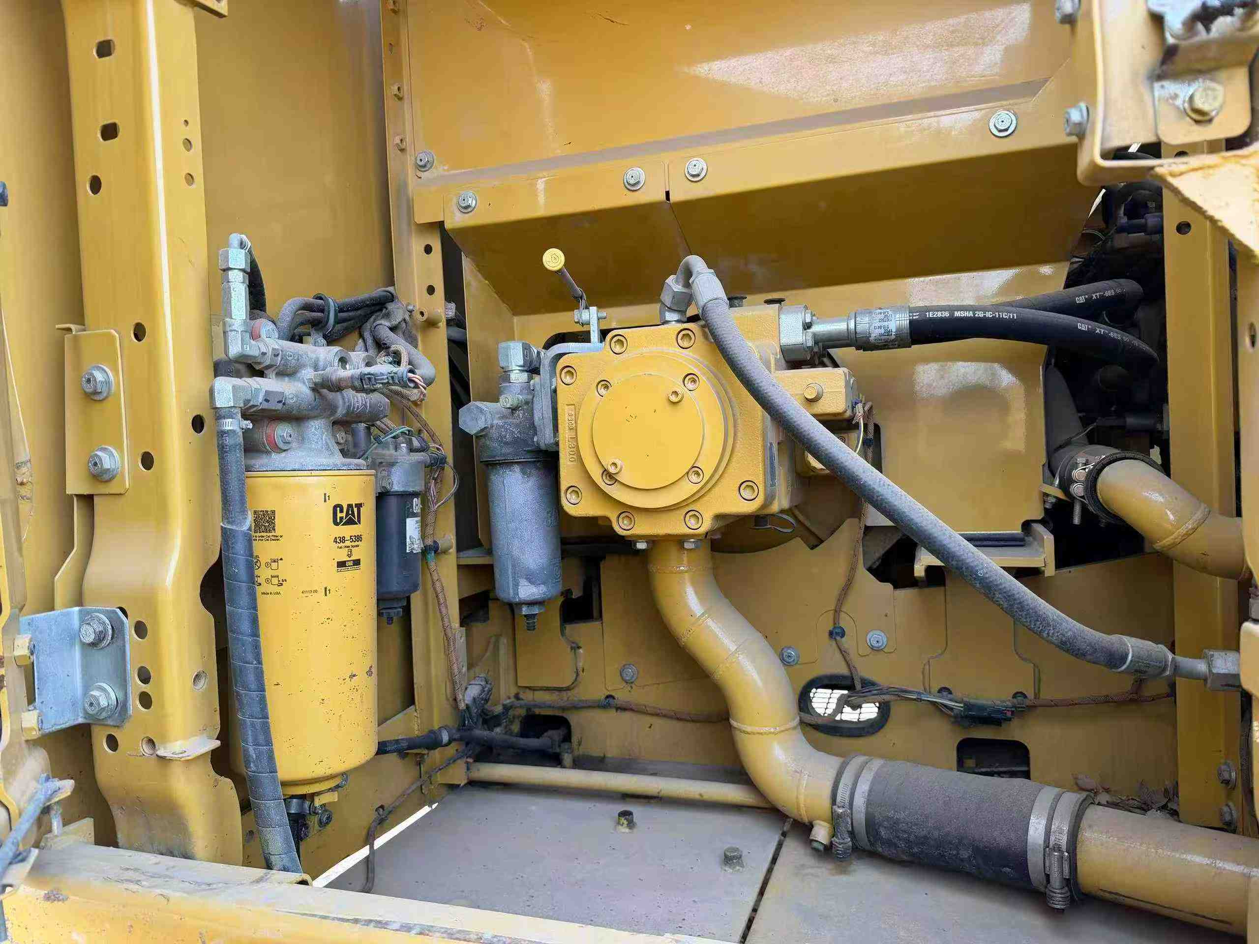 Used Caterpillar 323 Excavator 2018 Model / 6