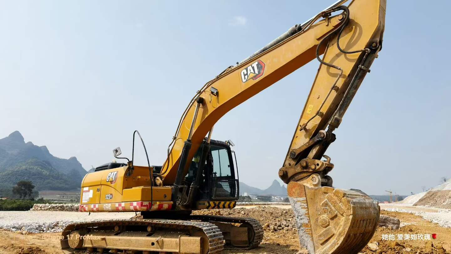 Used Caterpillar 323 Excavator 2023 Model / 4