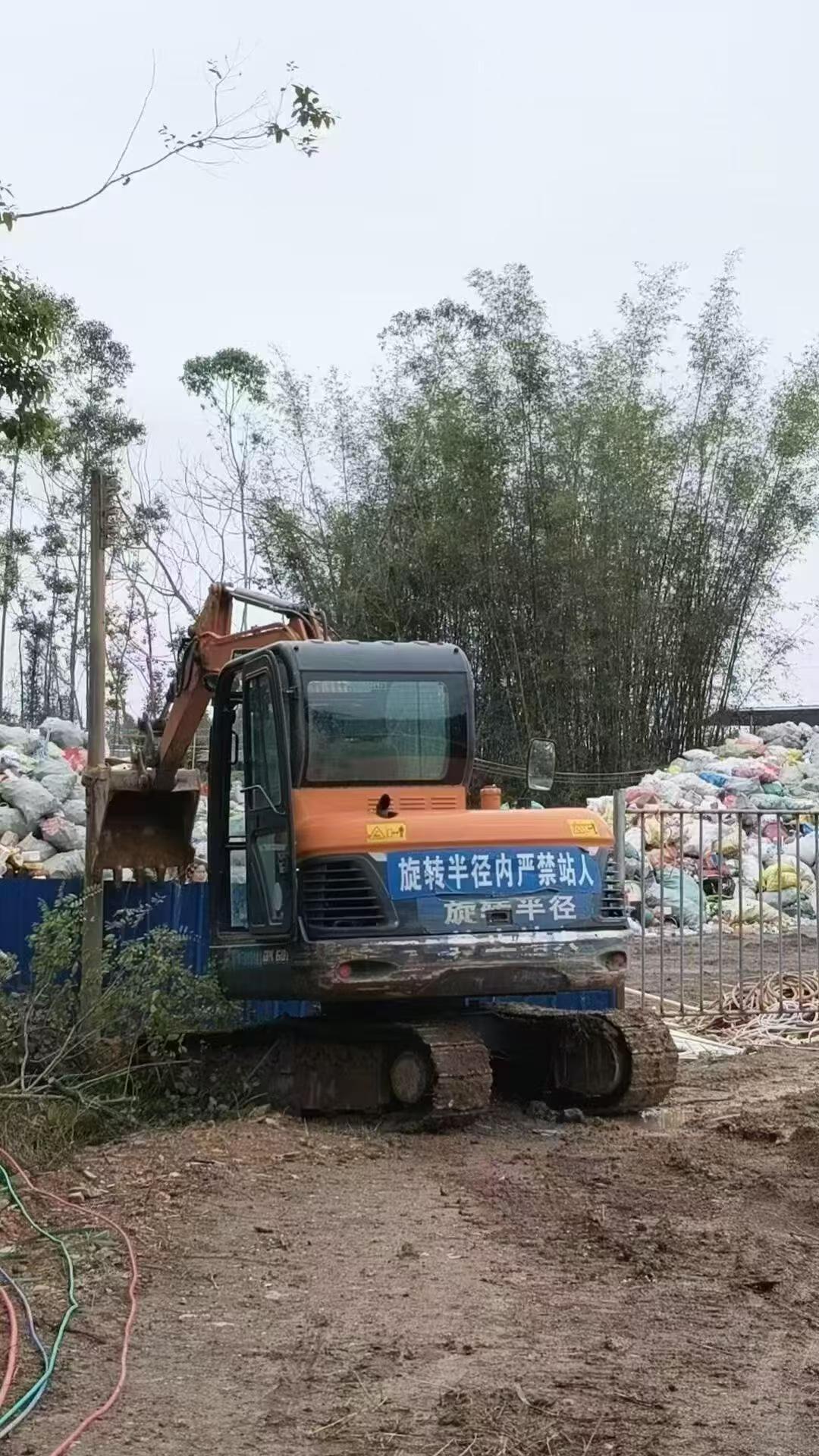 Used Doosan DH60 Excavator 2023 Model / 3