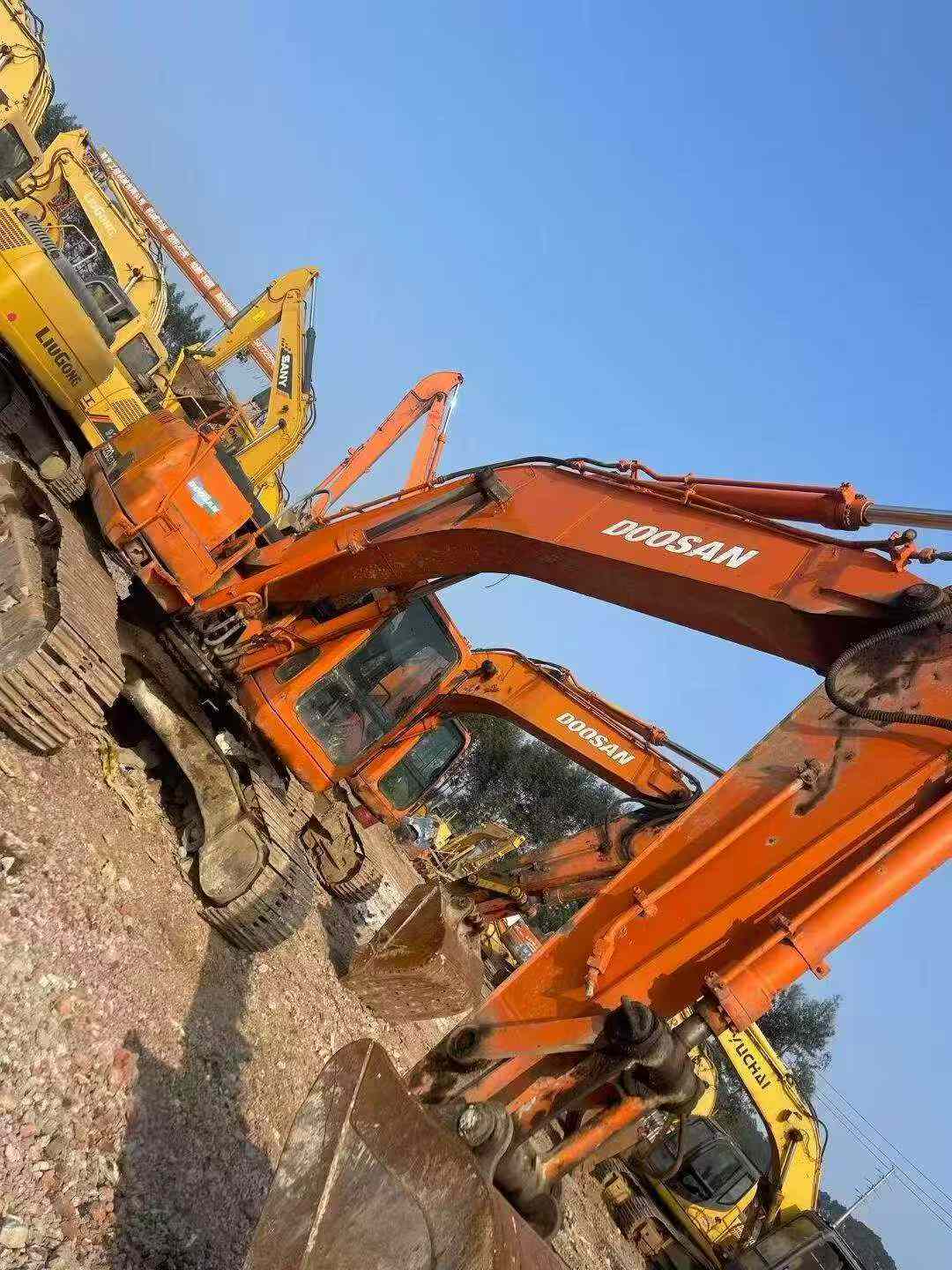Used Doosan DH215-7 Excavator 2016 Model / 7