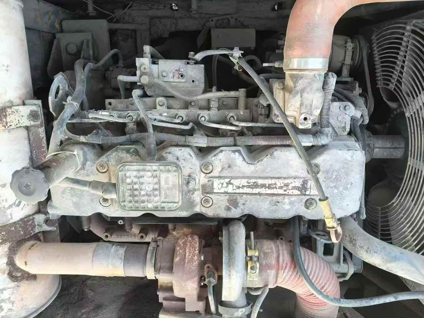 Used Hyundai R215VS Excavator 2018 Model / 3