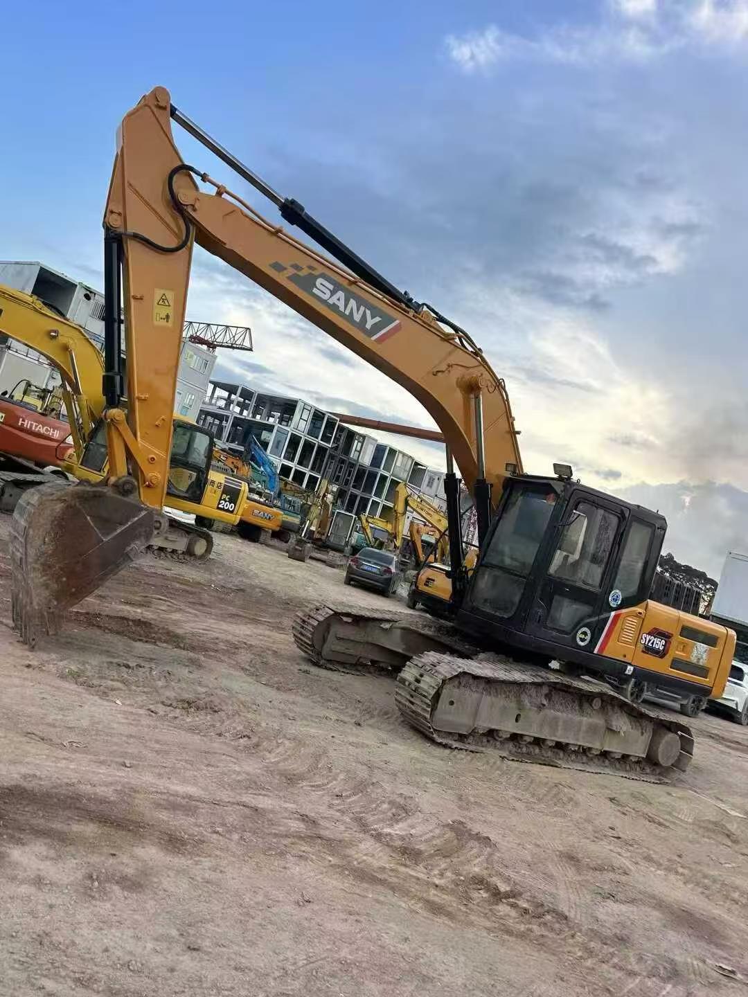 Used Sany SY215C-8 Excavator 2016 Model / 3