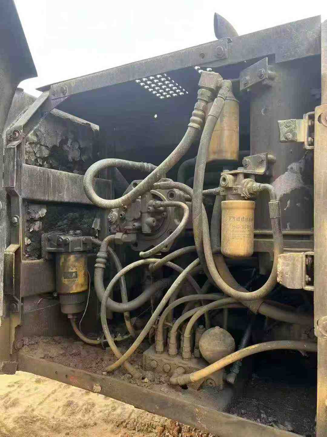 Used Caterpillar 320B Excavator 2016 Model / 3