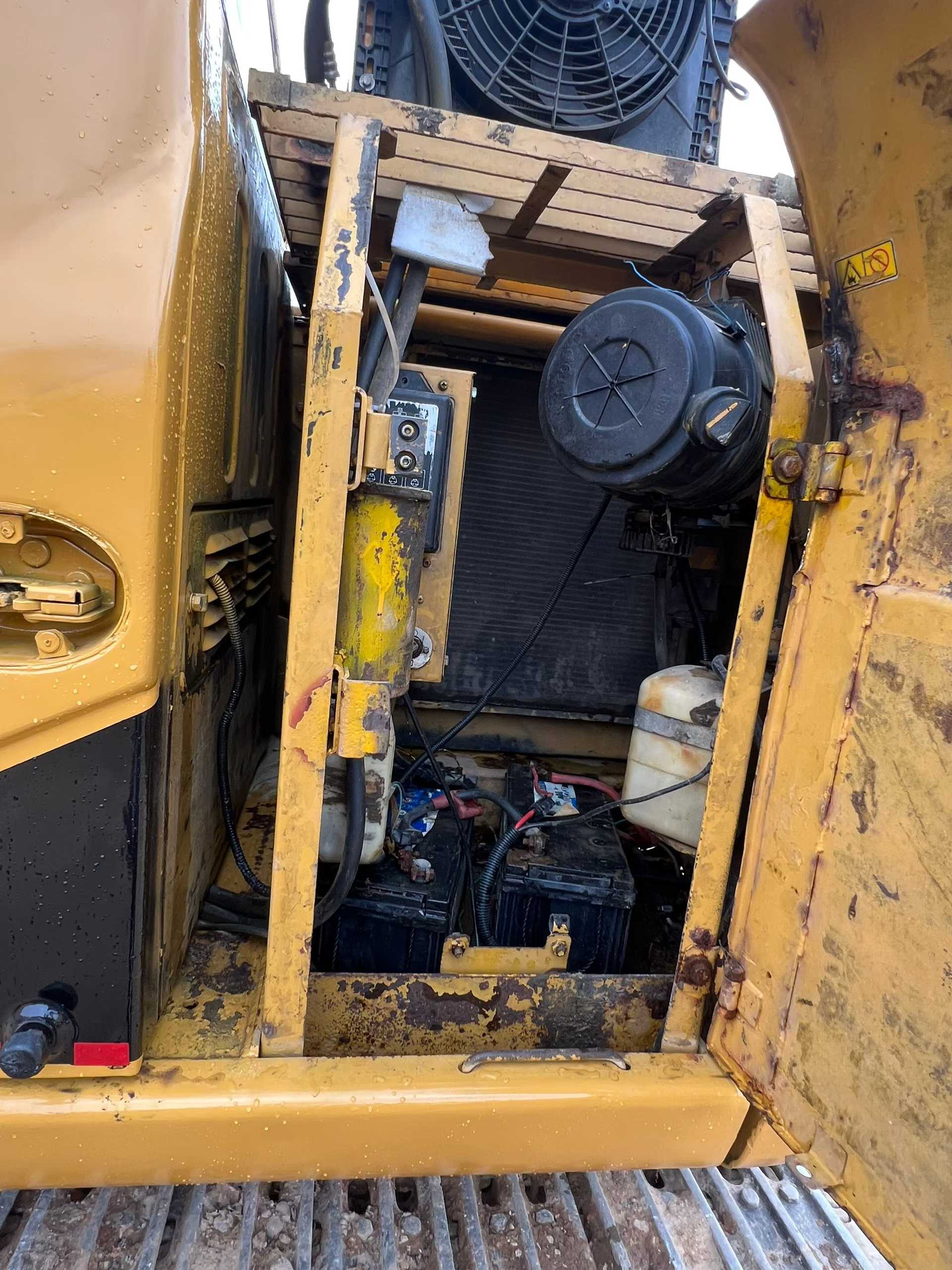 Used Caterpillar 311C Excavator 2016 Model / 8