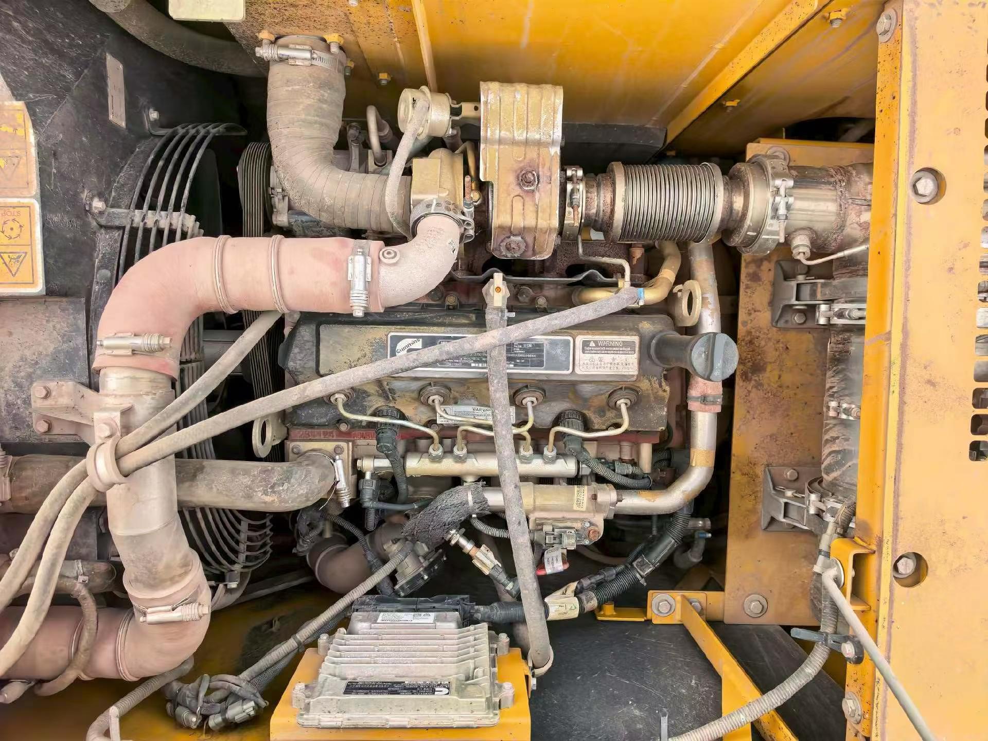 Used XCMG XE135B Excavator 2024 Model / 3