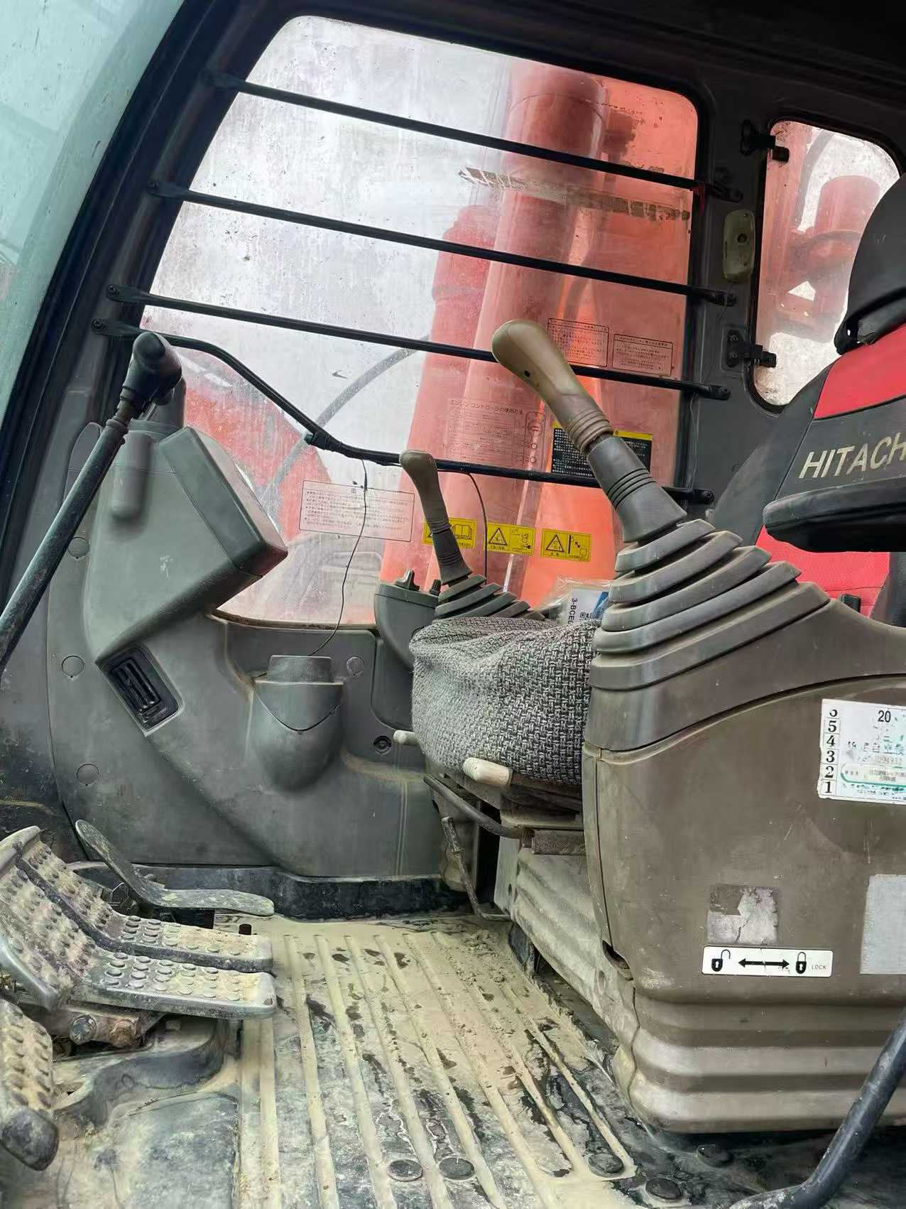 Used Hitachi ZX200-6 Excavator 2016 Model / 8