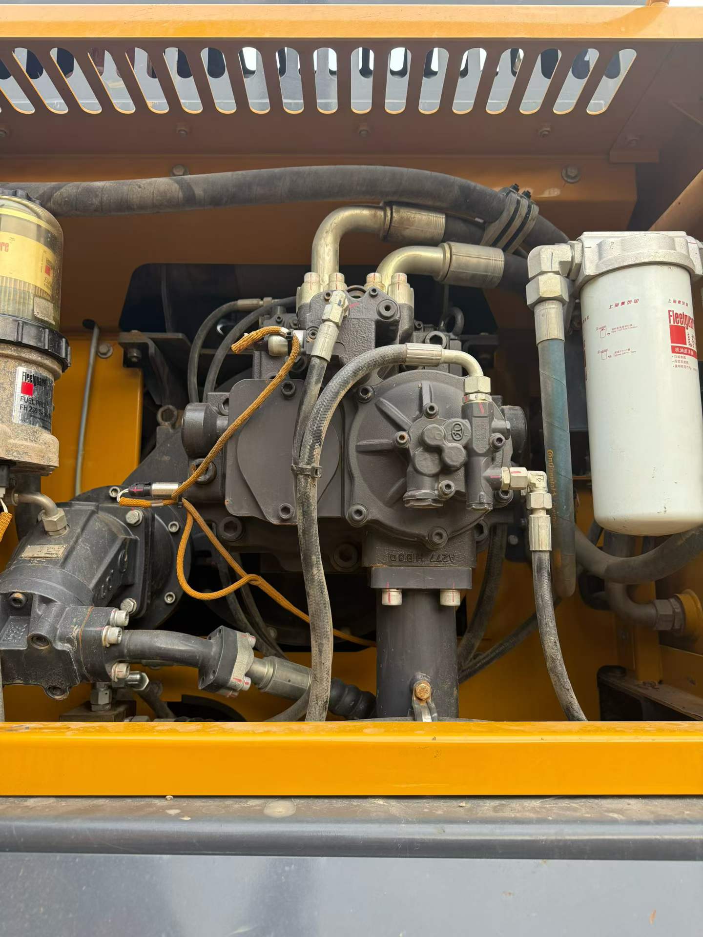 Used XCMG LW580GV Excavator 2022 Model / 2