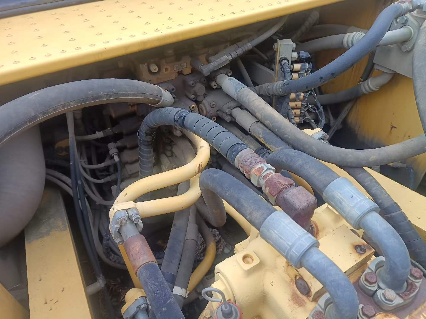 Used Caterpillar 350L Excavator 2016 Model / 7