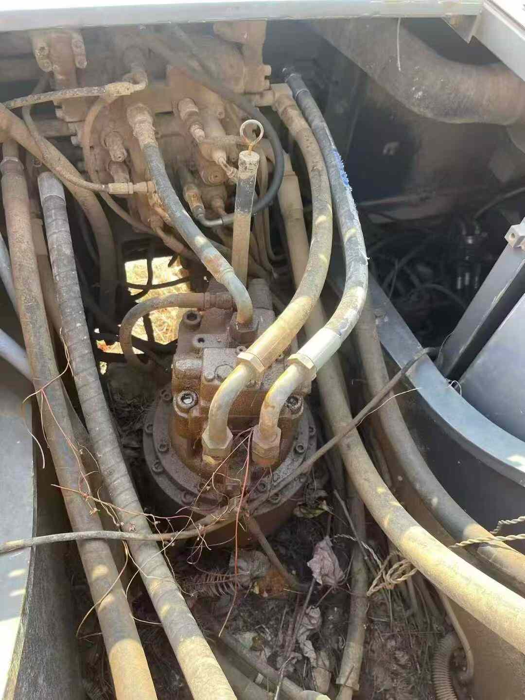 Used Volvo EC200 Excavator 2019 Model / 6