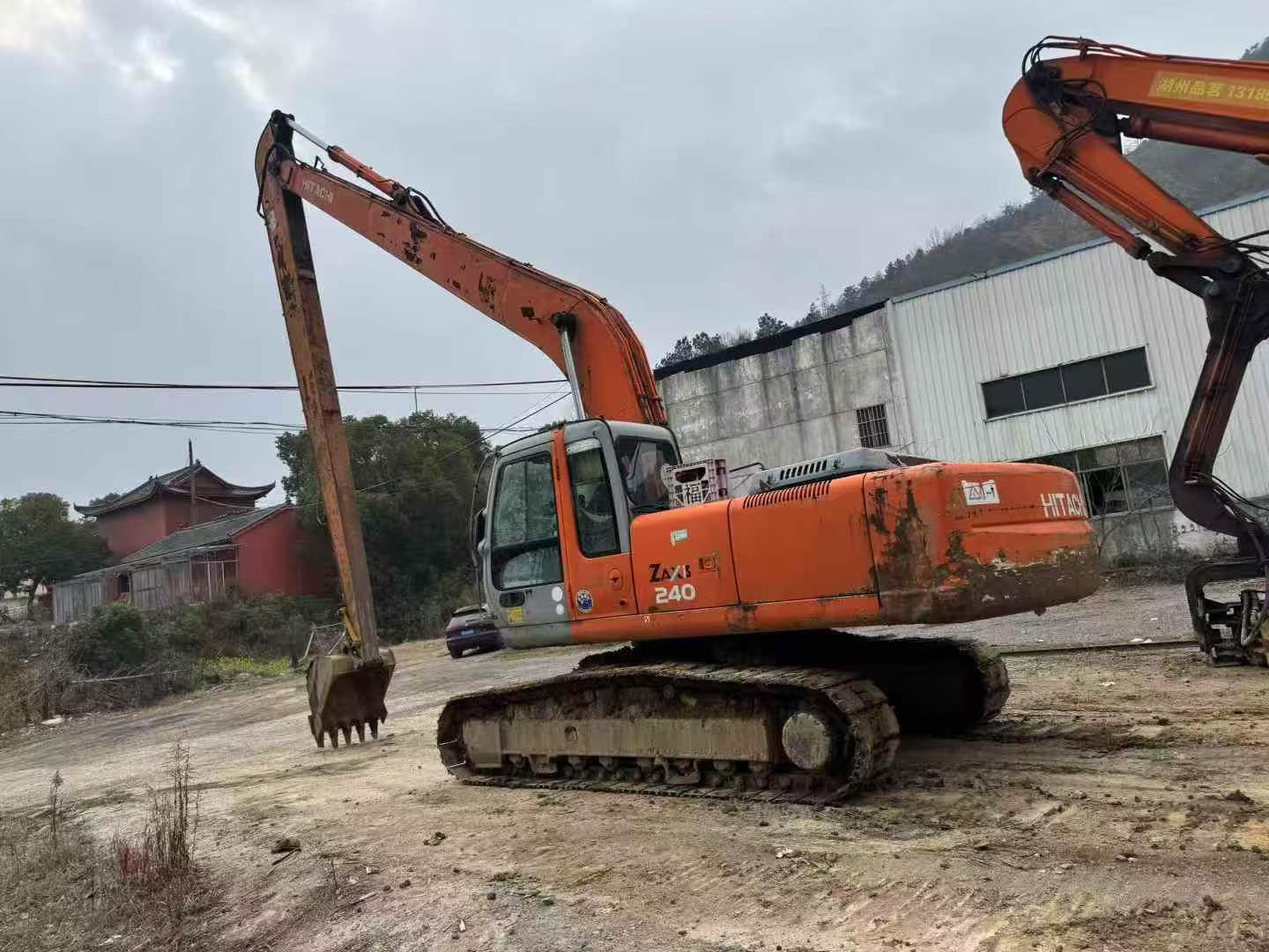 Used Hitachi EX230-6 Excavator 2016 Model / 3