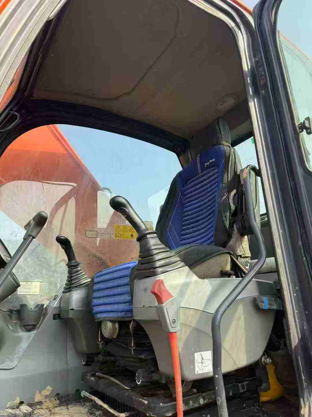 Used Doosan DX260LC Excavator 2021 Model / 4