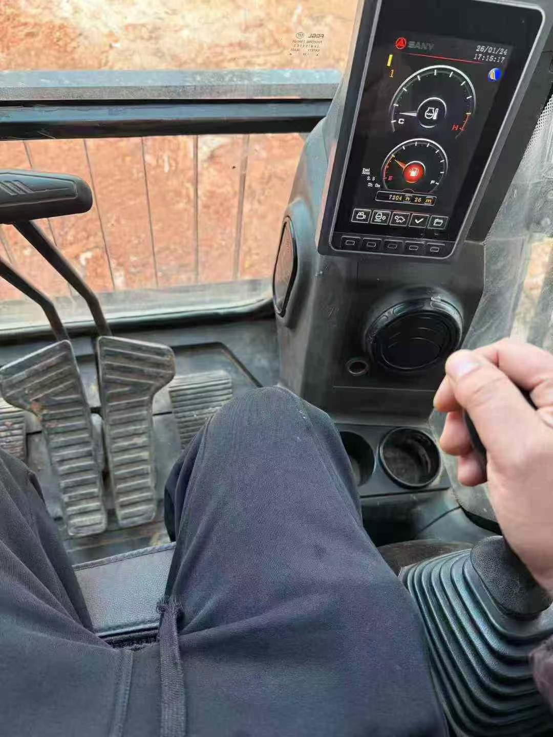 Used Sany SY375H Excavator 2020 Model / 9