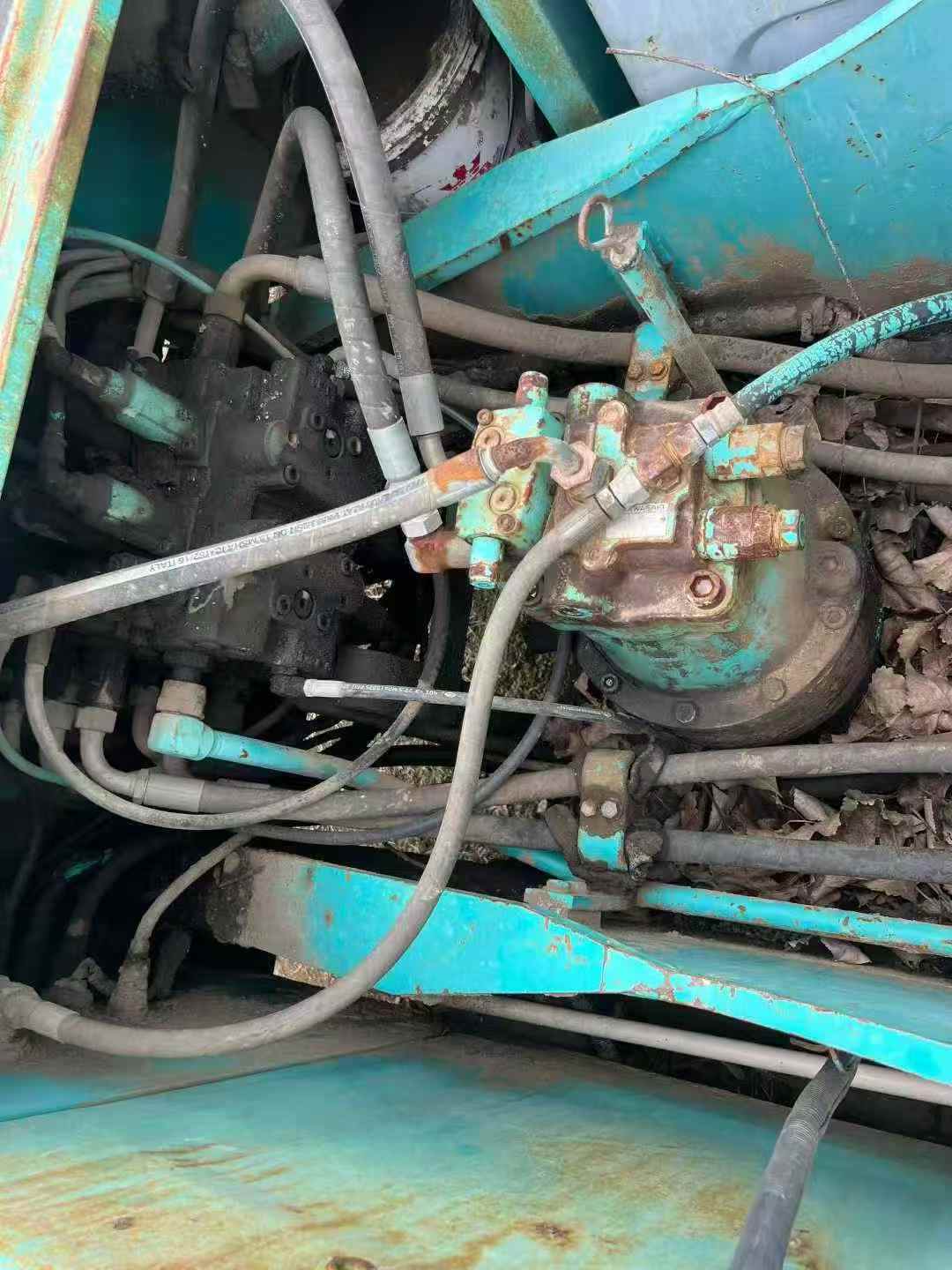 Купить Подержанный Экскаватор Kobelco SK200-6 / 5 Купить Подержанный Экскаватор Kobelco SK200-6 / 5