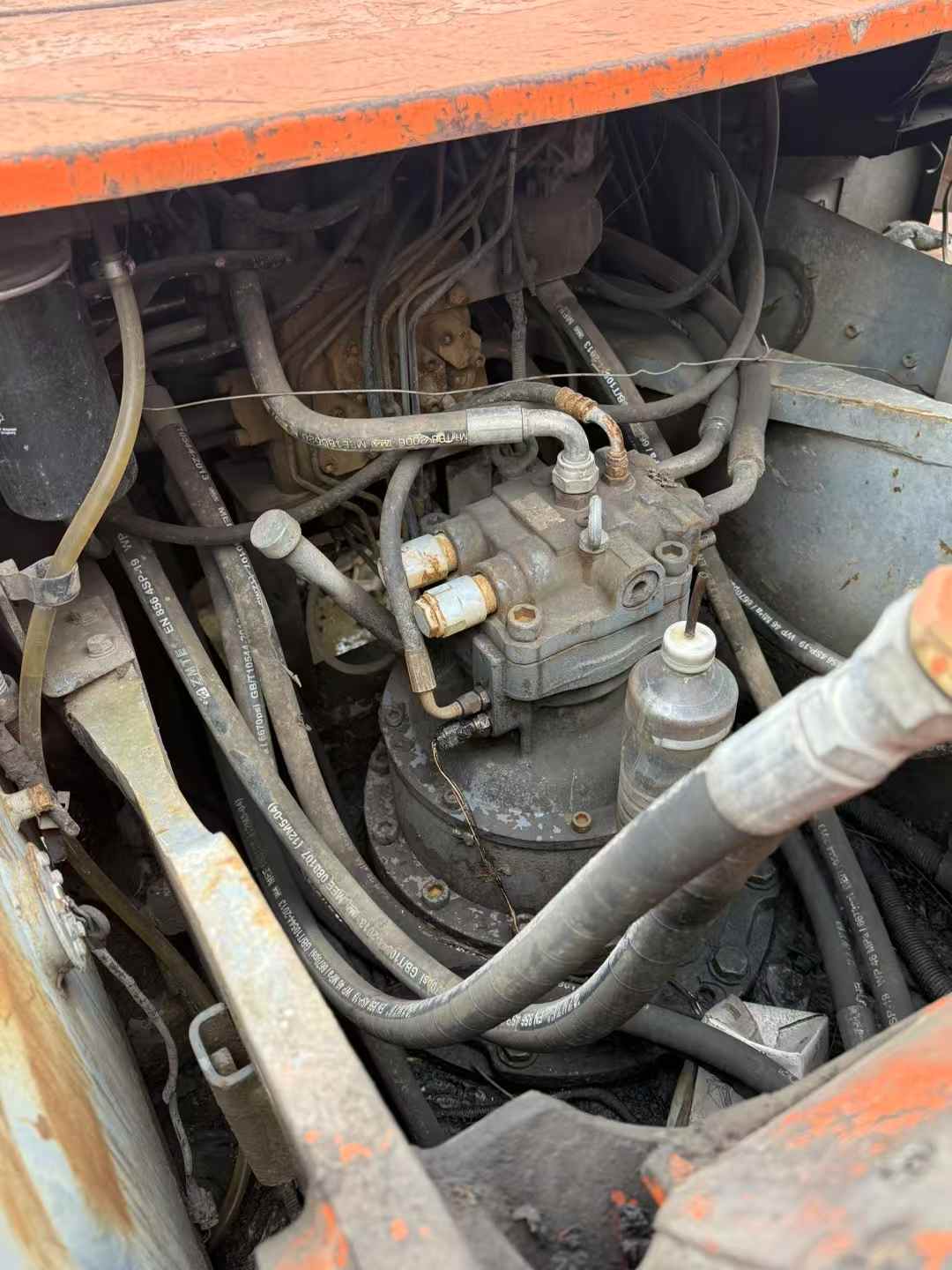 Used Hitachi ZX240LC Excavator 2016 Model / 9