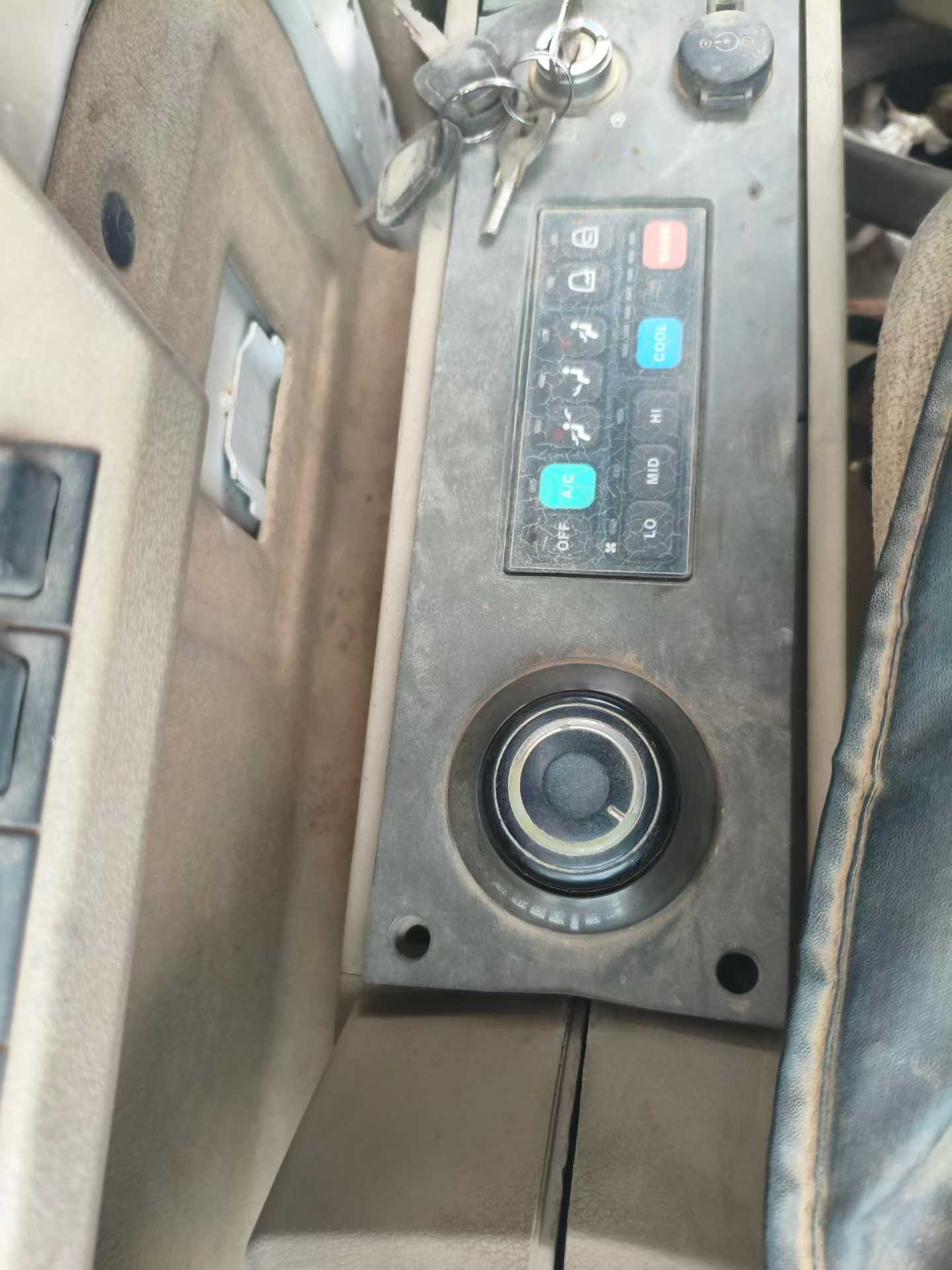 Used Doosan DH150 Excavator 2016 Model / 8