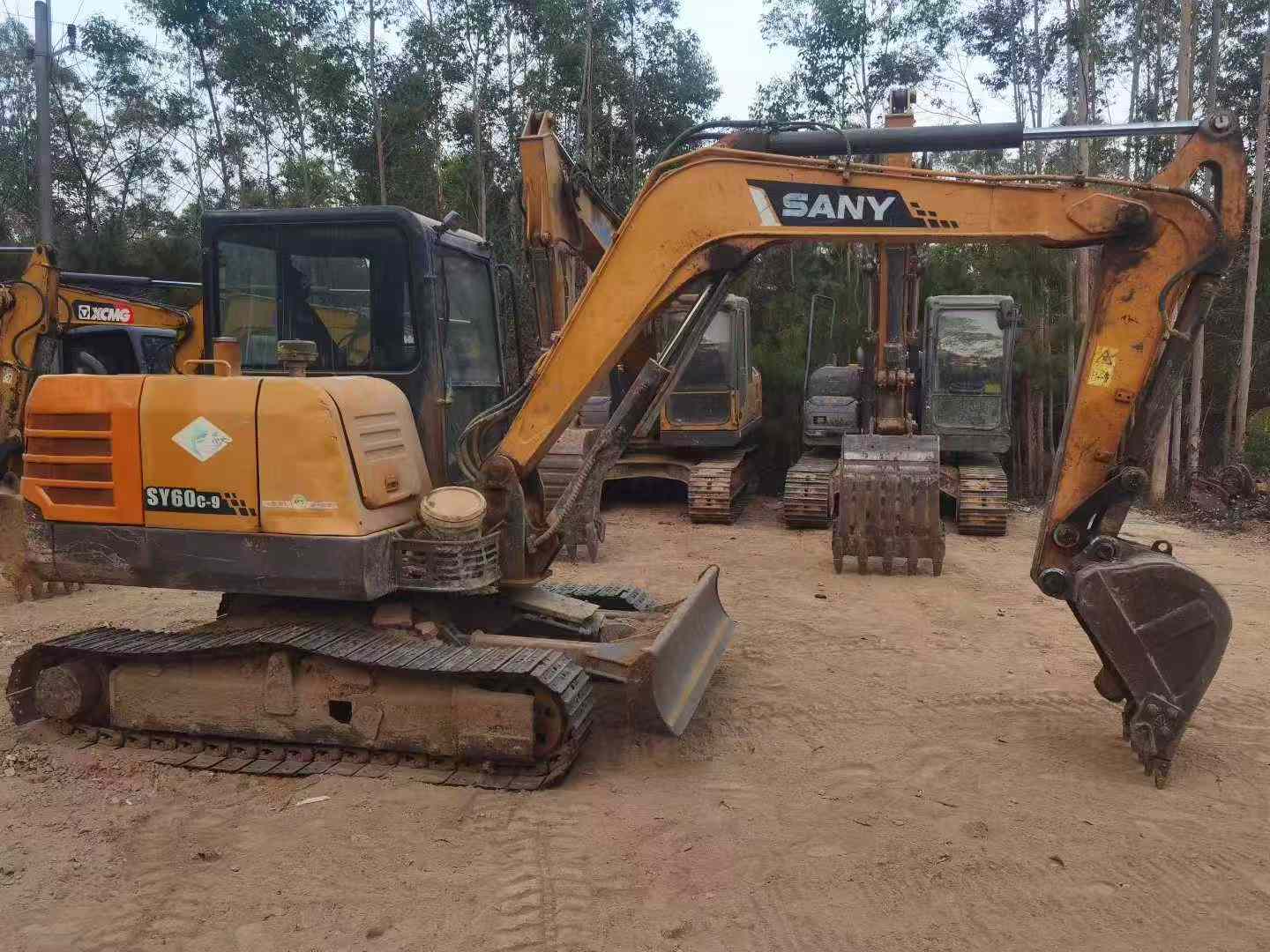 Compre Escavadeira Sany SY60C Usada / 2