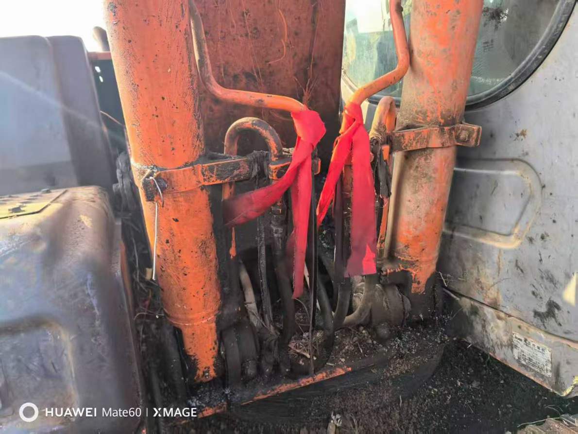 Used Hitachi EX120-6 Excavator 2016 Model / 2