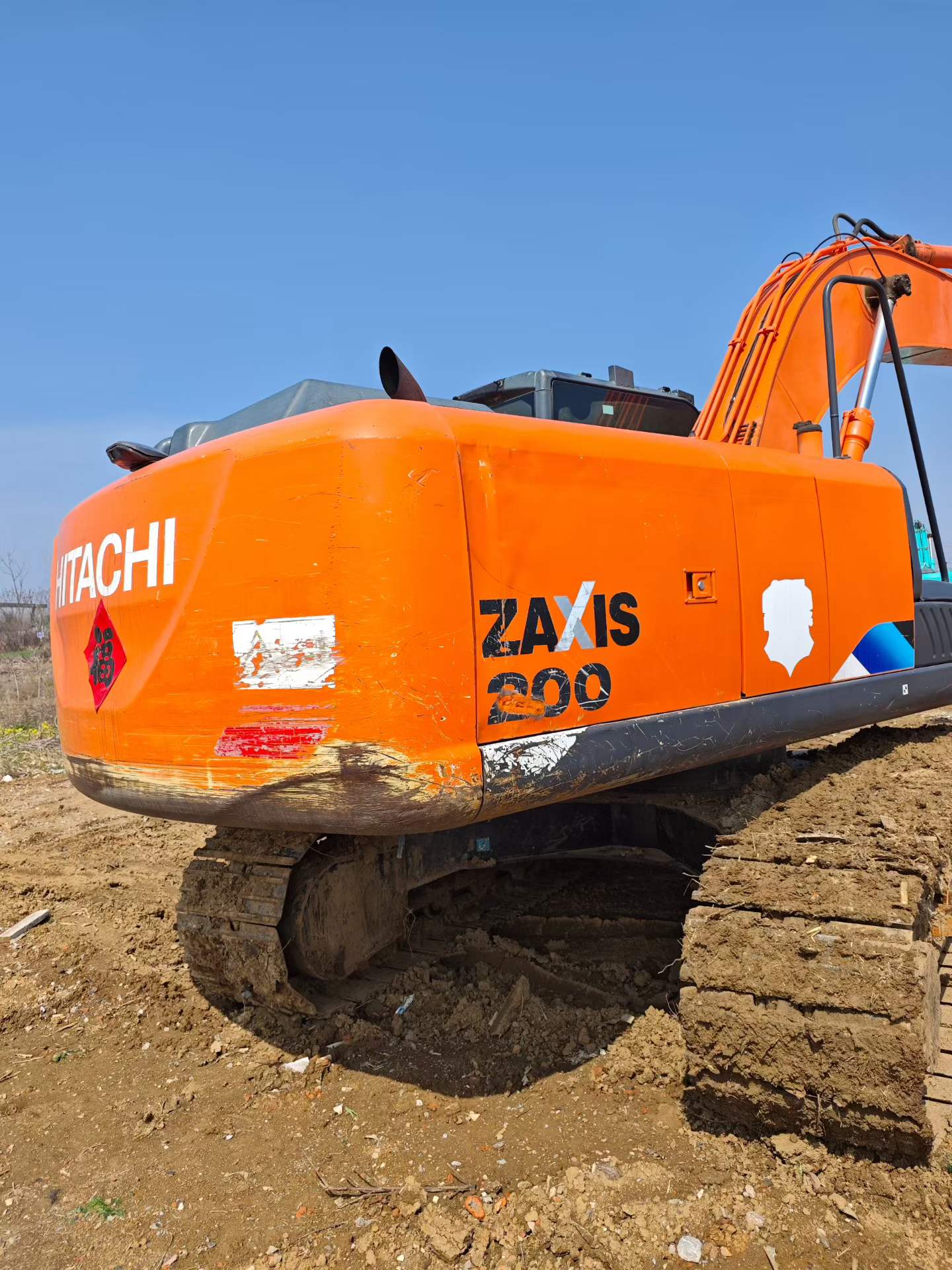 Used Hitachi ZH200-5A Excavator 2018 Model / 2