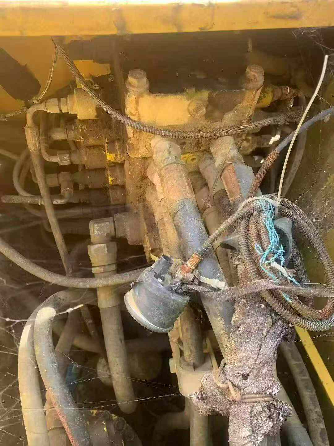 Used Komatsu PC110-7 Excavator 2011 Model / 3