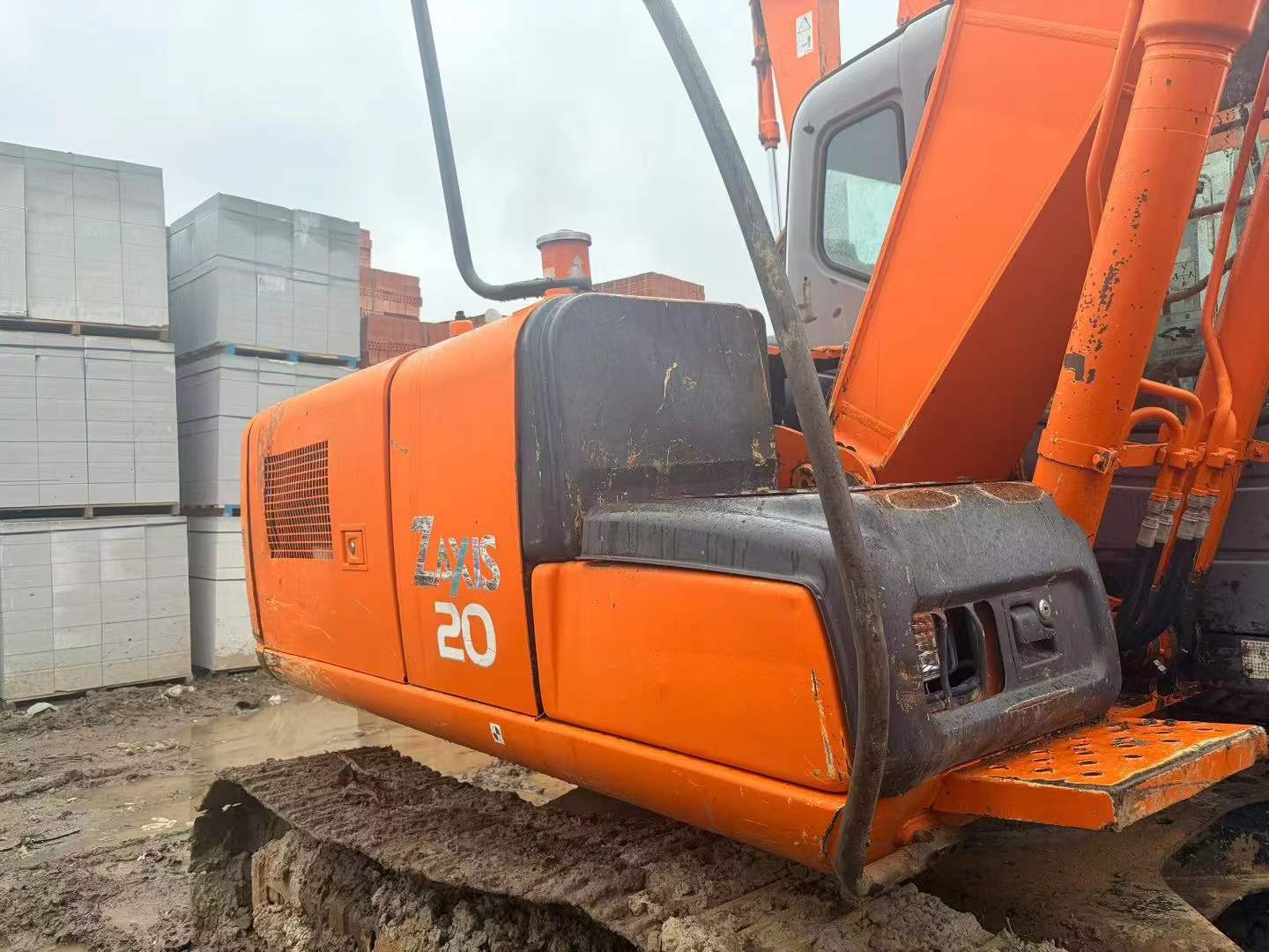 Used Hitachi EX120-6 Excavator 2011 Model / 2